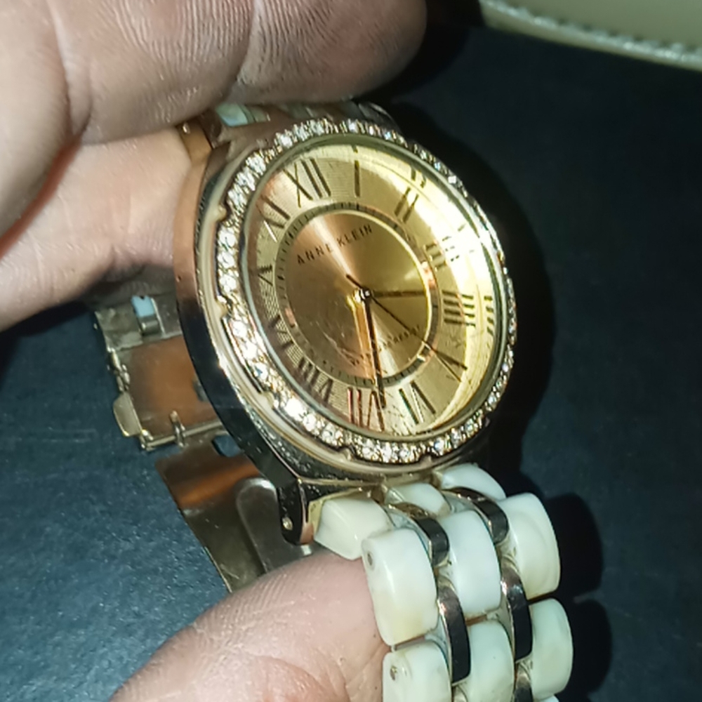Anne klein